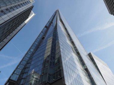 LONDON, UK - CIRCA ECTOBER 2022: Renzo Piano tarafından tasarlanan Parça Gökdeleni