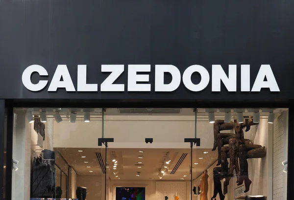 Circa October 2022 Calzedonia Statfront Sign — 스톡 사진