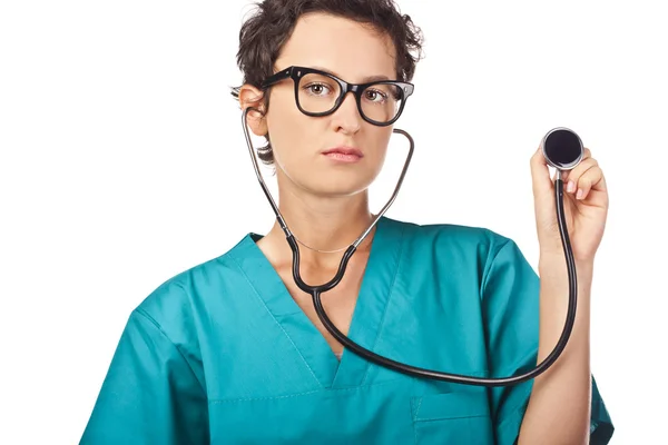 緑の制服を着た若い看護婦さん。医療従事者 — ストック写真