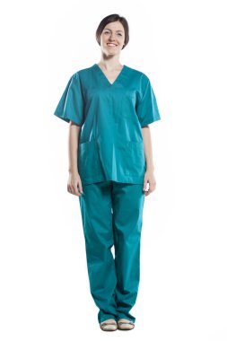 Genç kadın doktor beyaz zemin üzerine