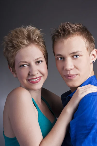 Young beautiful portrait of happy couple in love — Stock Photo, Image