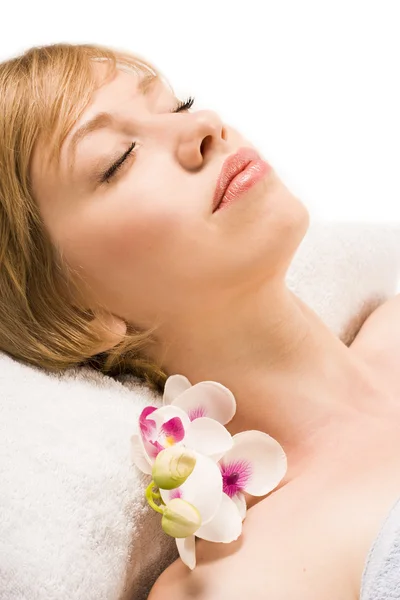 Kvinna i massagesalong — Stockfoto
