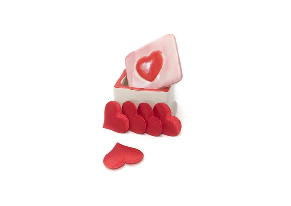 Porcelain box and five red heards Valentine — Stock Photo, Image