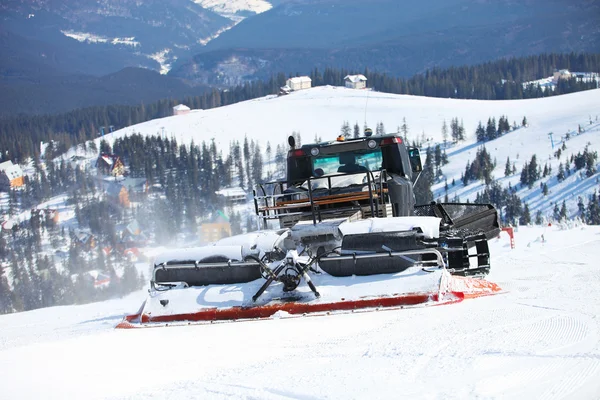 Ratrack on a skiing slope — Stock Photo, Image