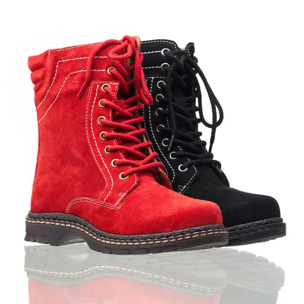 Sepatu bot perempuan merah dan hitam — Stok Foto