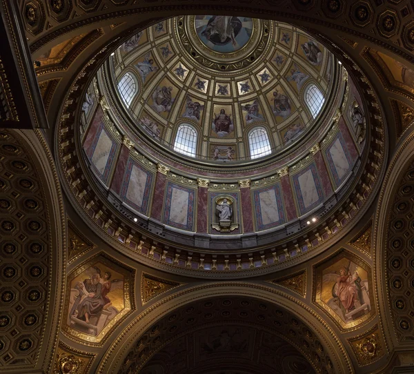 Budapeşte'de St. stephen Bazilikası.