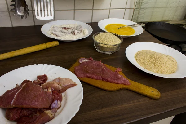 Preparing schnitcel — Stock Photo, Image