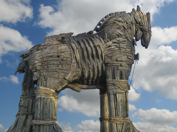 Caballo de Troya en la Plaza Canakkale, Turquía . — Foto de Stock