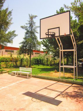 Basketbol sahası.