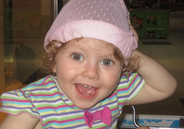 Portrait of cheerful blonde girl child. — Stock Photo, Image