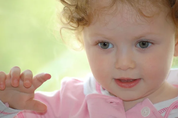 Portrait of cheerful blonde girl child. — Stock Photo, Image