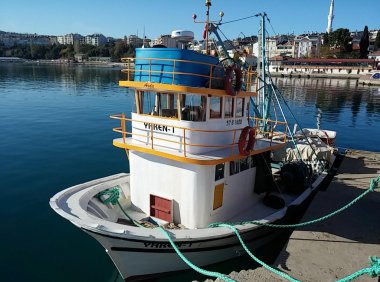 balıkçı teknesi.