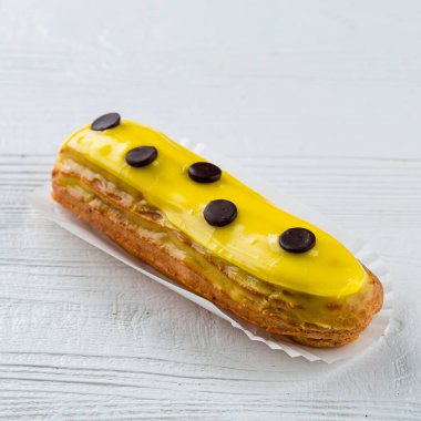 Sarı jöleli ve mango aromalı güzel ve lezzetli bir ekinoz.