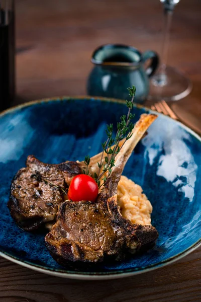 grilled lamb rack with risotto, rack of lamb with cheese risotto and peas