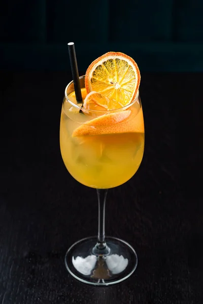 Boozy Refreshing Tequila Sunrise Cocktail Wódka Długi Drink Klasyczny Koktajl — Zdjęcie stockowe