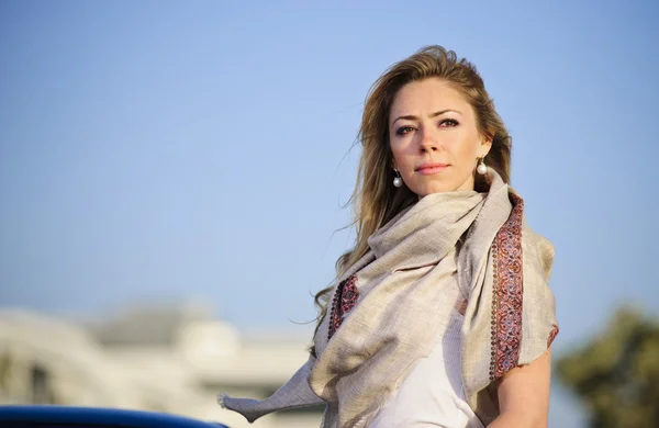 Sunset portrait of beautiful yang European woman — Stock Photo, Image