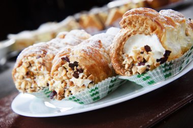 fındık kremalı pasta tabak