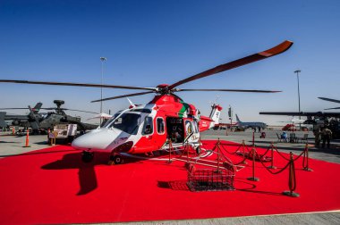 Dubai, BAE, 12 ARALIK 2021 Dubai hava gösterisi alanı. Dünyanın en büyük hava gösterilerinden biri..