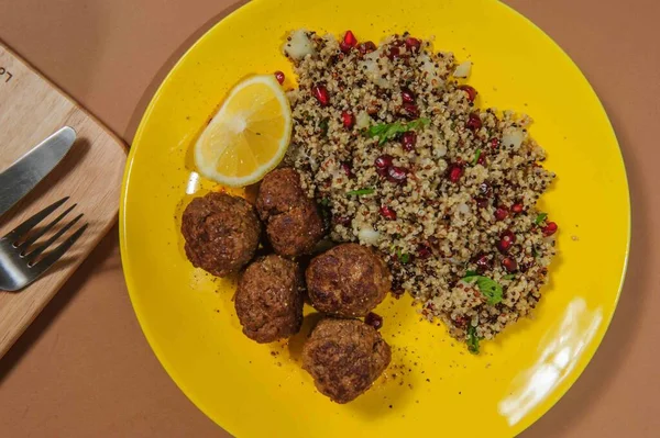 Köttbullar Gjutjärnspanna Närbild — Stockfoto