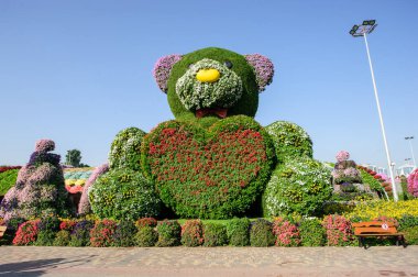 DUBAI, BAE - 28 Mart, Dubai Mucize Bahçesi, 16 Şubat 2022. 45 milyondan fazla çiçek var..