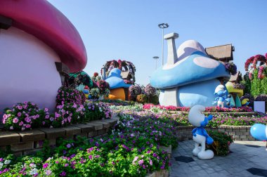 DUBAI, BAE - 28 Mart, Dubai Mucize Bahçesi, 16 Şubat 2022. 45 milyondan fazla çiçek var..