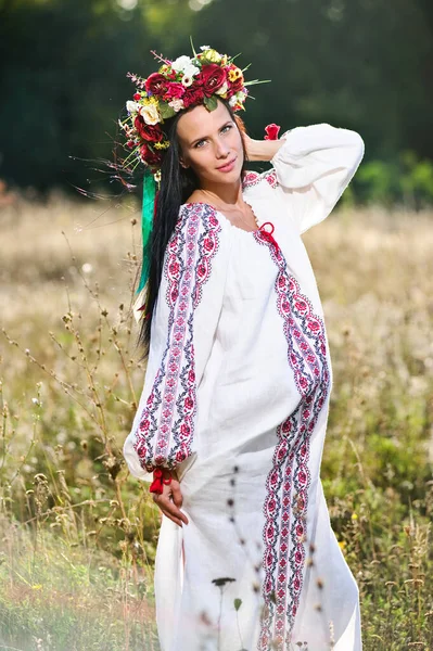 Outdoor Portrait Beautiful Pregnant Ukrainian Woman — Stock Photo, Image