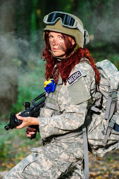 Ukranian Female Soldier Forest — Stock Photo, Image