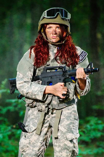 Ukranian Female Soldier Forest — Stock Photo, Image