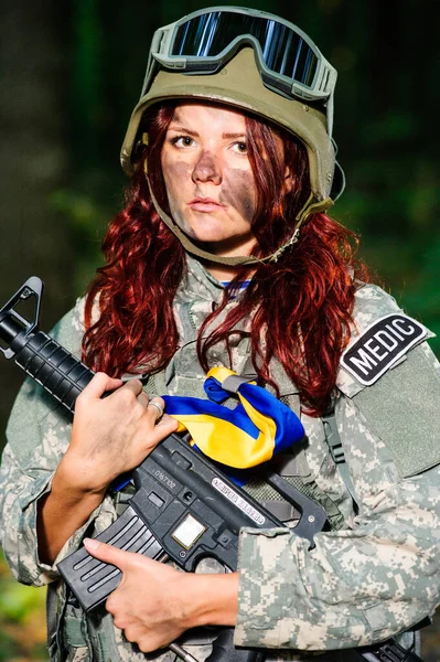 Ukranian Female Soldier Forest — Stock Photo, Image