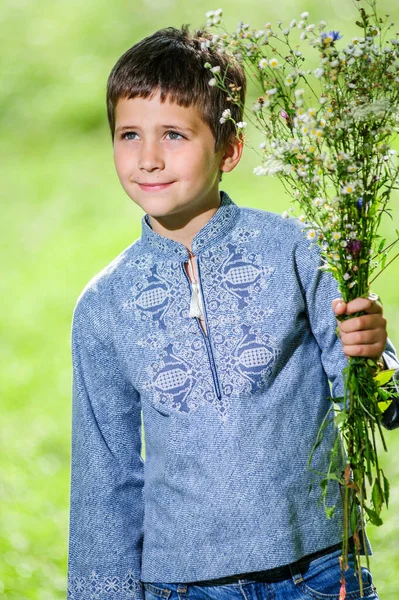 Gelukkig Lachend Kleine Jongen Gekleed Nationale Oekraïense Stijl Jurk — Stockfoto