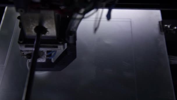 물체를 인쇄하는 프린터 — 비디오