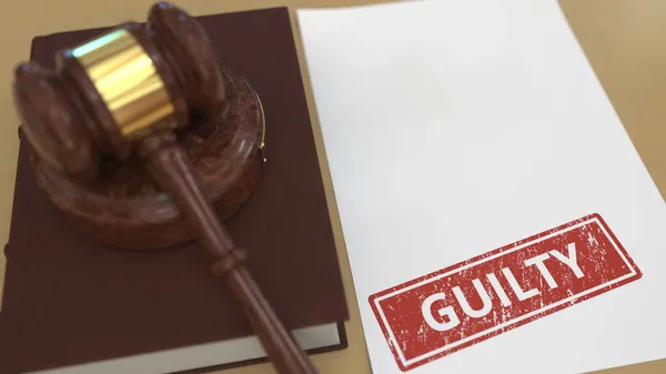 Hakim gavel dan GUILTY cap di atas kertas. Perenderan 3d yang terkait pengadilan — Stok Foto