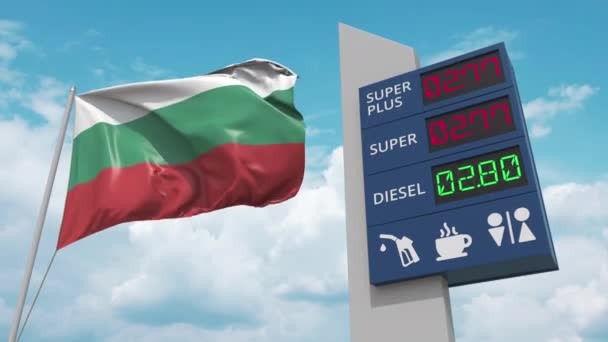 Skylt för bensinstationer med stigande bränslepriser och Bulgariens nationella flagga, konceptuell 3D-animering — Stockvideo