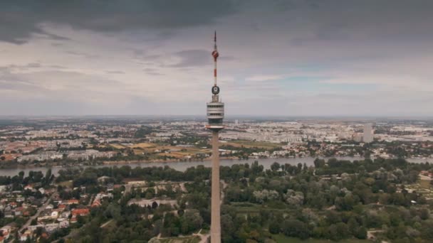 Vienna Österrike Juli 2022 Flygfoto Donauturm — Stockvideo