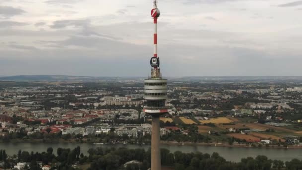 Vienna Österrike Juli 2022 Hög Höjd Flygfoto Donauturm Eller Donau — Stockvideo