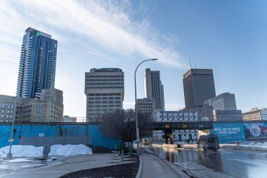 17 Mart 2022 - Winnipeg Manitoba Kanada - Winnipeg City Skyline