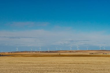 Yenilenebilir enerji yel değirmenleri