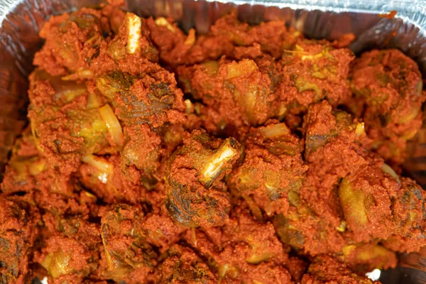 Tray Nigerian Peppered Chicken Ready Eat — Zdjęcie stockowe