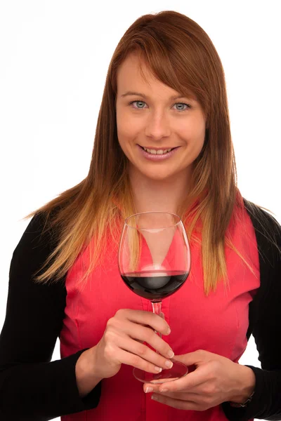 Attraktive Brünette mit einem Glas Wein isoliert — Stockfoto