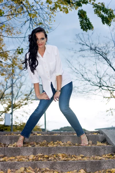 Woman on steps — Stock Photo, Image