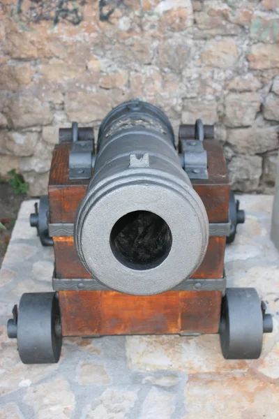 Kanone in der Festung — Stockfoto