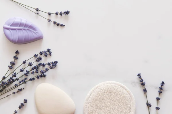Lavender Soap Face Sponge Lavender Flowers Beauty Body Care Concept 스톡 사진