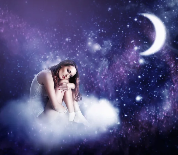 ÐÐ¾Ð»Ð¾Ð´Ð°Ñ ÐºÑаÑÐ¸Ð²Ð°Ñ Ð¶ÐµÐ½Ñина Ñна СÑÐ¾ÐºÐ¾Ð²Ð°Ñ ÐаÑÑинка