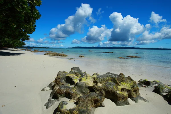 Blauer Himmel und Wolken in Havelock Island. andaman inseln, indien — Stockfoto