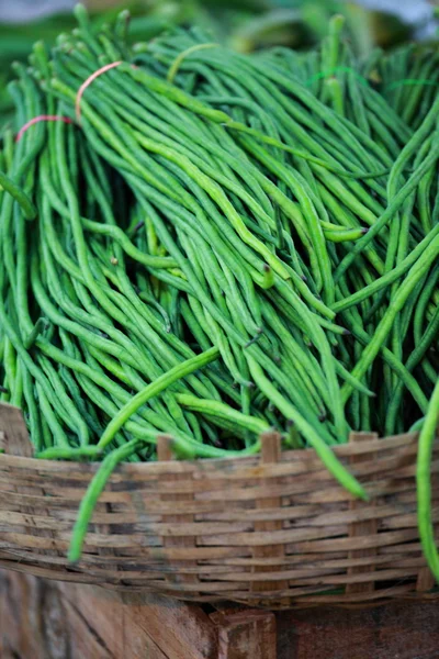 Vários verduras no mercado vegetal. Índia — Fotografia de Stock