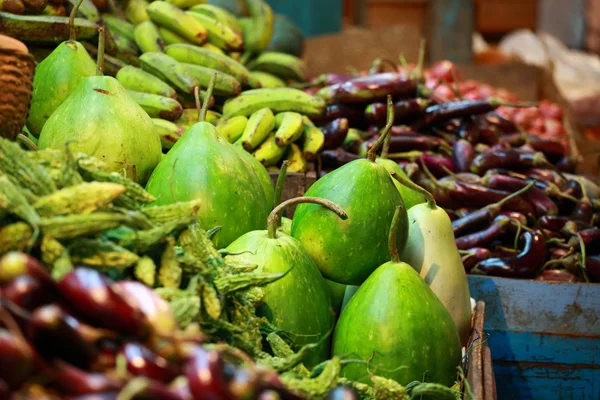 Diverse groenten op plantaardige markt. India — Stockfoto