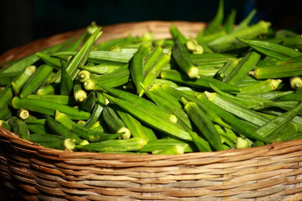 Vários verduras no mercado vegetal. Índia — Fotografia de Stock