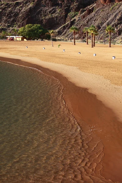 Playa de las teresitas, kanariska ön Teneriffa, Spanien — Stockfoto