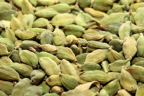 Semillas de cardamomo verde. Especias aromáticas.textura de fondo —  Fotos de Stock