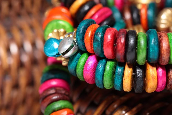 Närbild bild av färgstarka Indien armband. — Stockfoto